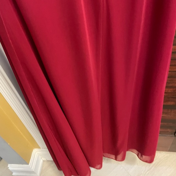 Floor length burgundy dress - Picture 6 of 9